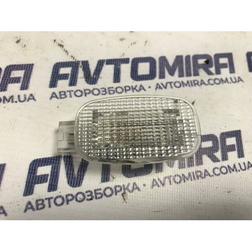 Плафон освітлення багажника Mercedes-Benz E-Class S211 2006-2009 A2118201601